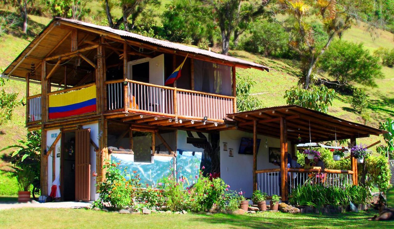Ecolodge Puente Explanacion Саленто Екстериор снимка